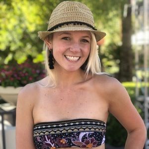 Meet your Posher, Kourtni